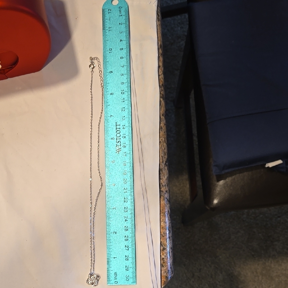 Red Heart-Shaped Jewelry Box with Necklace - Picture 5 of 7